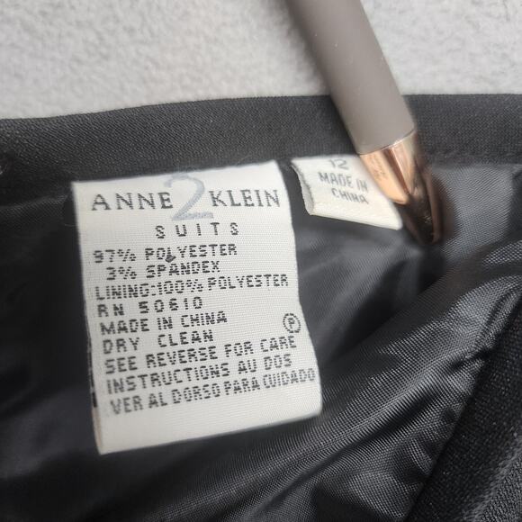 Anne Klein Black Suit Womens 12 Jacket Skirt Set Fully Lined Slits Business Work - Picture 9 of 13